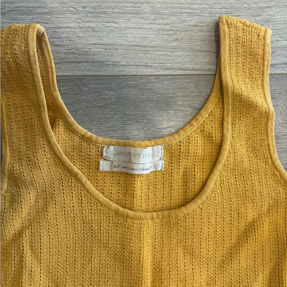 Urban Outfitters Crop Tank - Picture 2 of 2